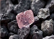 铁矿石巨头扩产为哪般？