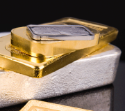 金银铂：黄金领涨，白银跟随但力度不足，铂金停滞